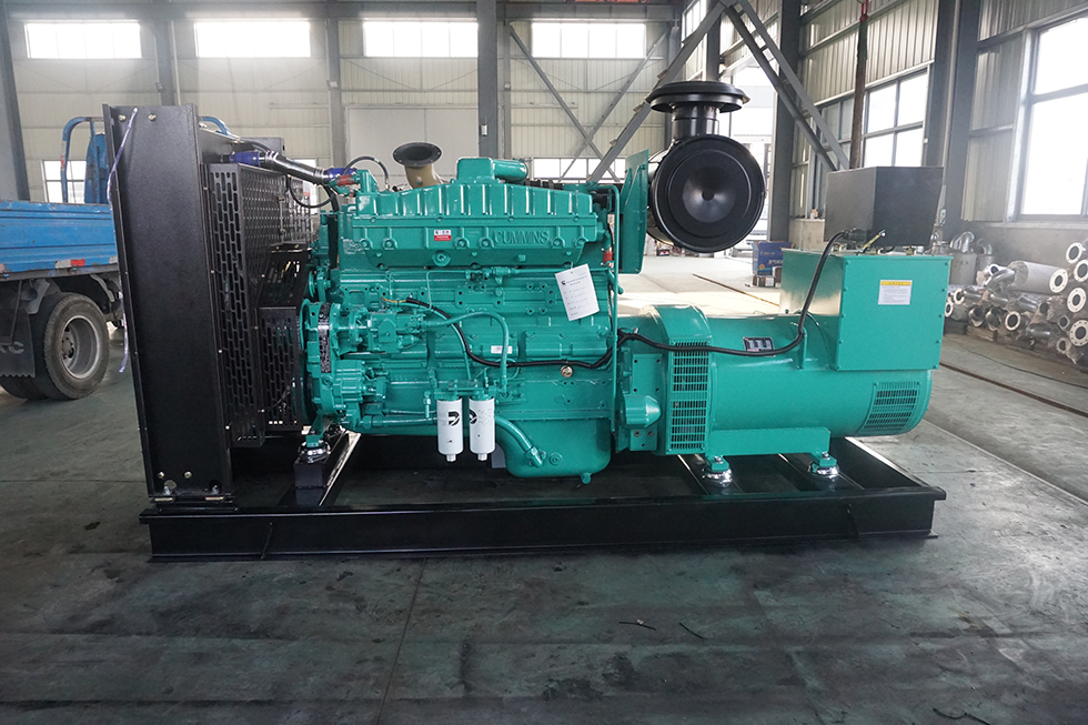 NTA855-G4重慶康明斯動(dòng)力配套300KW柴油發(fā)電機(jī)組報(bào)價(jià)